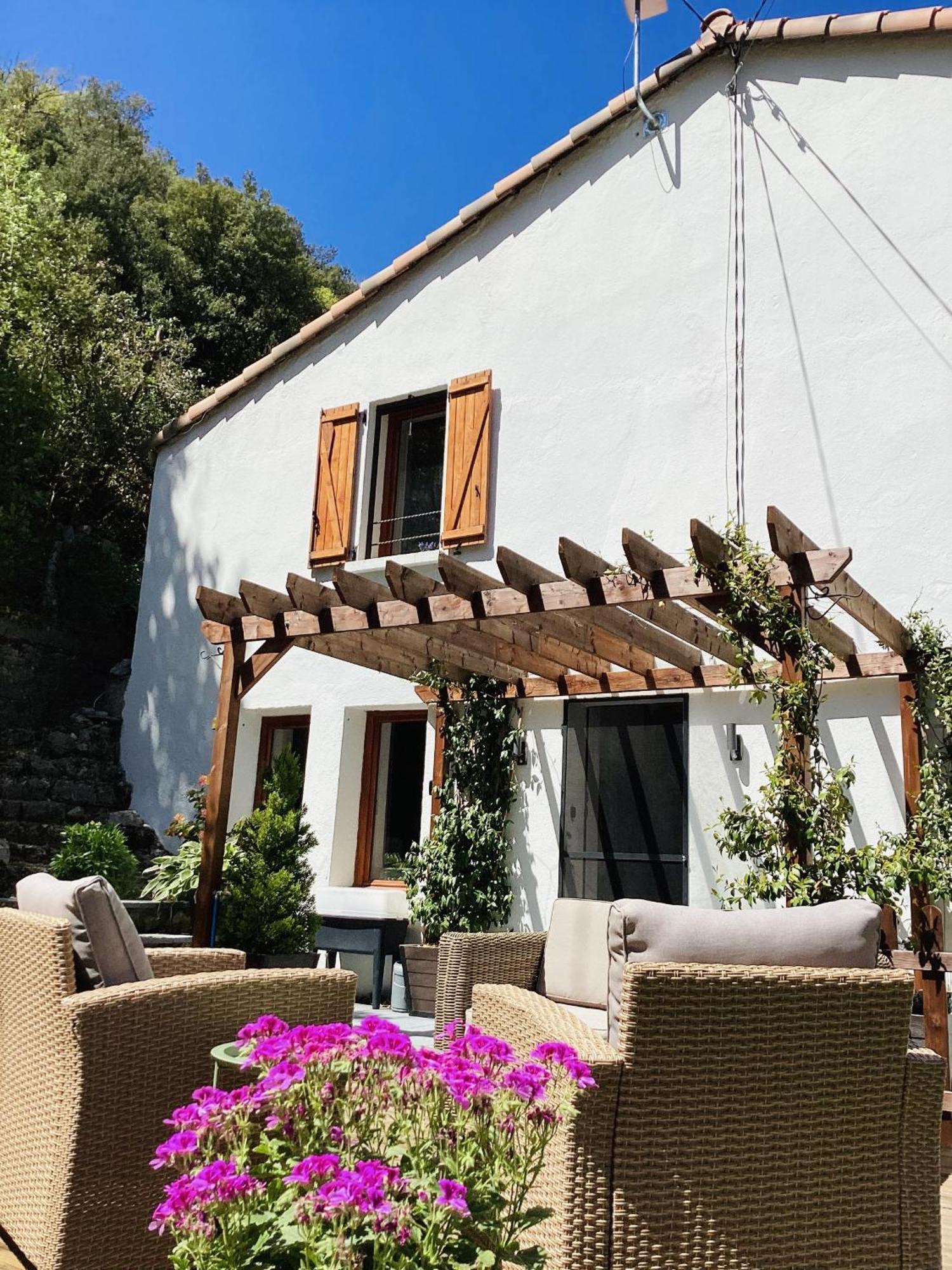 Aude Escape Bed & Breakfast Saint-Martin-Lys Eksteriør bilde